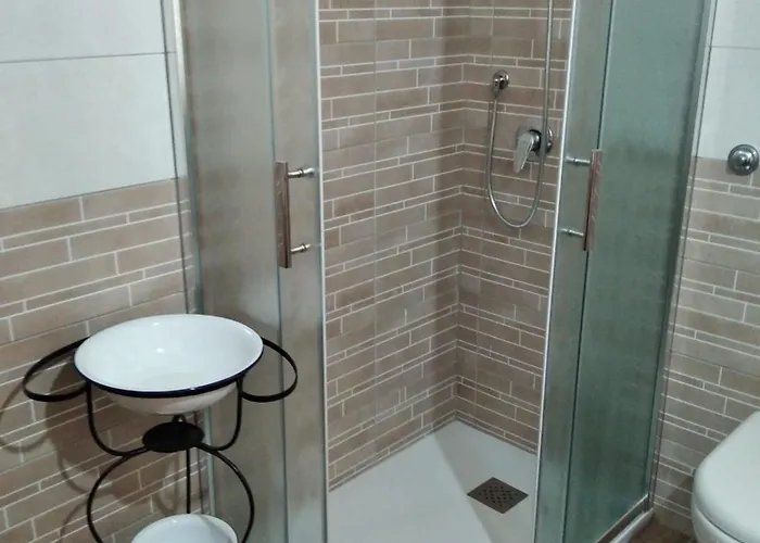 Frühstückspension Sa Domu De Ladiri - Matrimoniale Con Giardino Musei