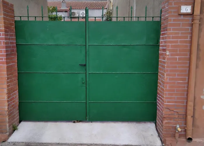 فندق مبيت وإفطار Sa Domu De Ladiri - Matrimoniale Con Giardino