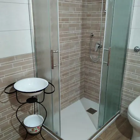 Bed & Breakfast Sa Domu De Ladiri - Matrimoniale Con Giardino Musei