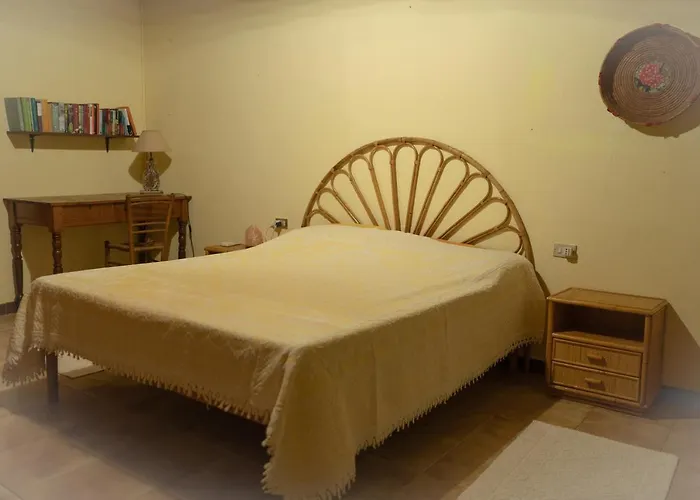 Sa Domu De Ladiri - Matrimoniale Con Giardino 3*